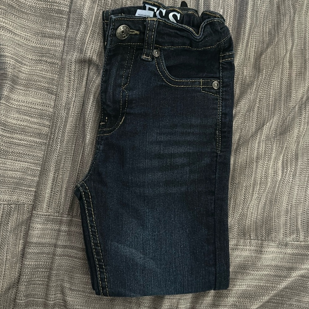Girls-size 6-Guess Jeans-new